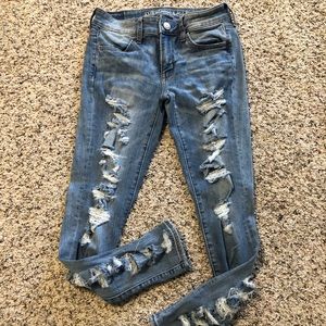 Super stretch ripped jeggings